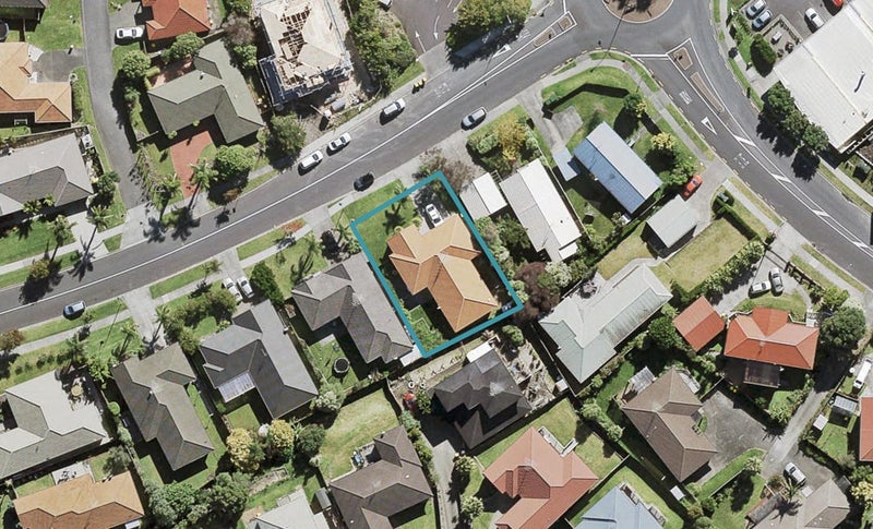 89 Bluebird Crescent, Unsworth Heights, Auckland - Carousel 1