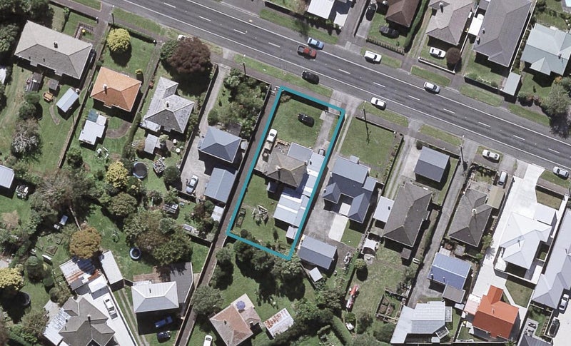 318 Carrington Street, Vogeltown, New Plymouth - Carousel 1