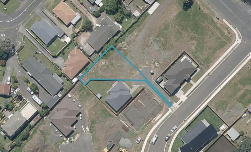 8 Leicester Place, Springvale, Whanganui - Carousel 1