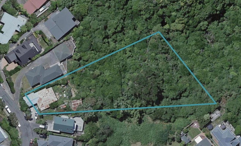 32 Ranui Crescent, Khandallah, Wellington - Carousel 1