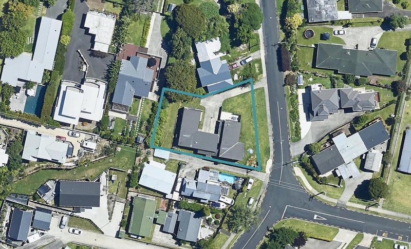 39A Pine Avenue, Otumoetai, Tauranga - Carousel 1