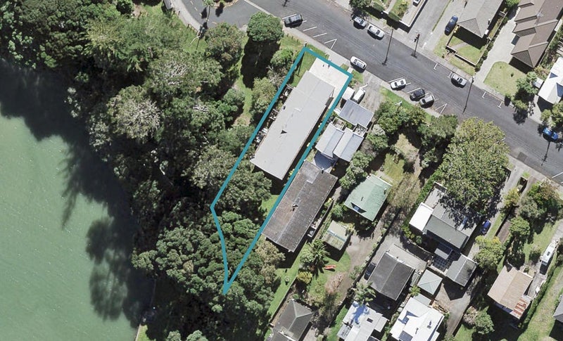 1/5 Beach Haven Road, Beach Haven, Auckland - Carousel 1