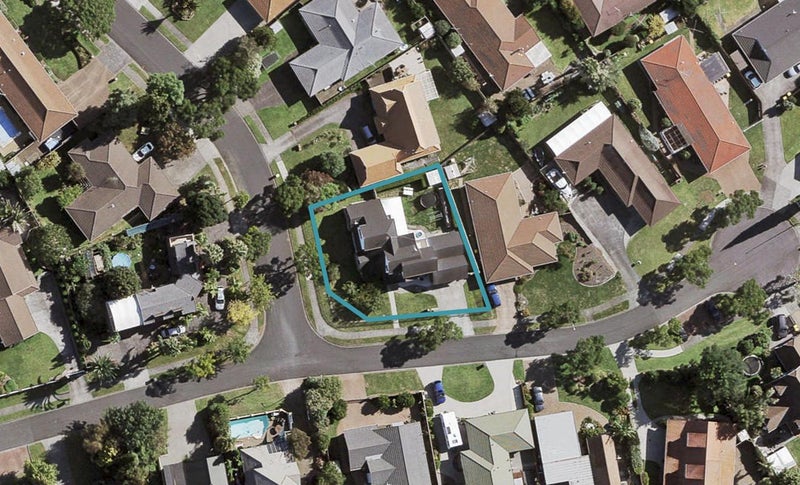 10 Reynard Terrace, Conifer Grove, Takanini - Carousel 1
