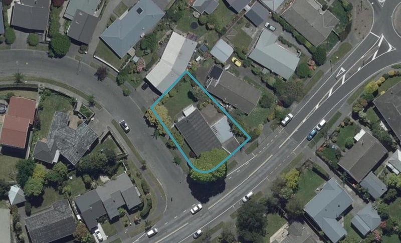 2 Powell Crescent, Ilam, Christchurch - Carousel 1