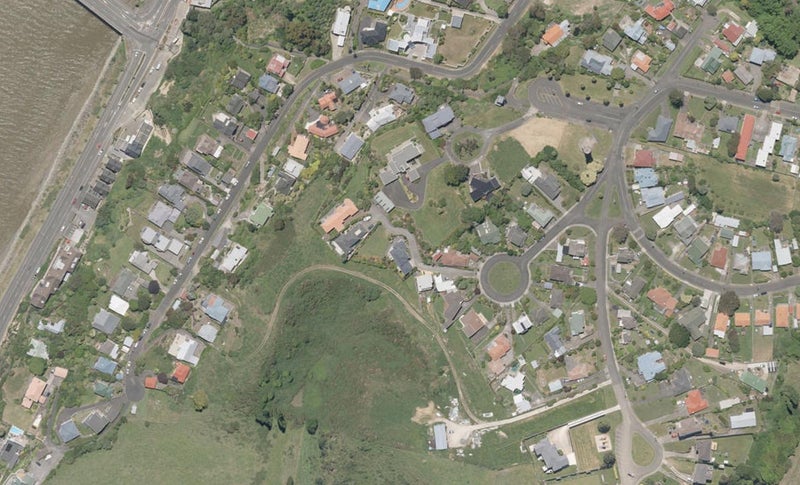26 Tower Crescent, Durie Hill, Whanganui - Carousel 1