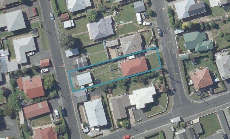 2 Torquay Street, Abbotsford, Dunedin - Carousel 1