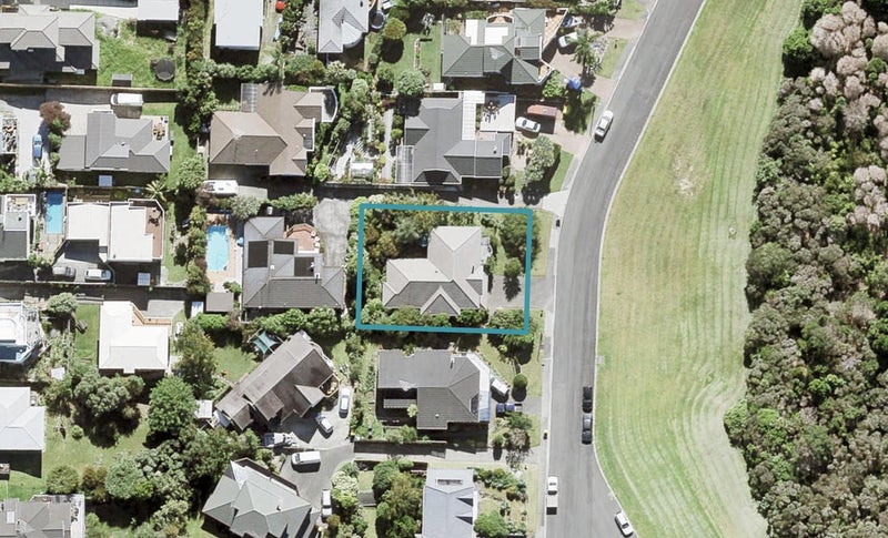 33 Shuttleworth Place, Manly, Whangaparaoa - Carousel 1