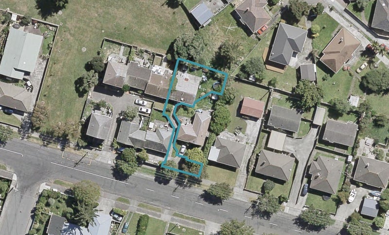 126A Whites Line East, Waiwhetū, Lower Hutt - Carousel 1