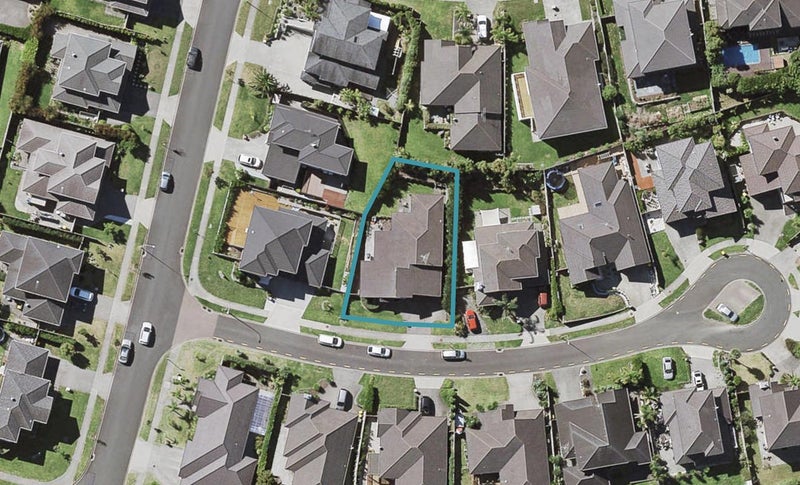 4 Bilancia Place, Flat Bush, Auckland - Carousel 1