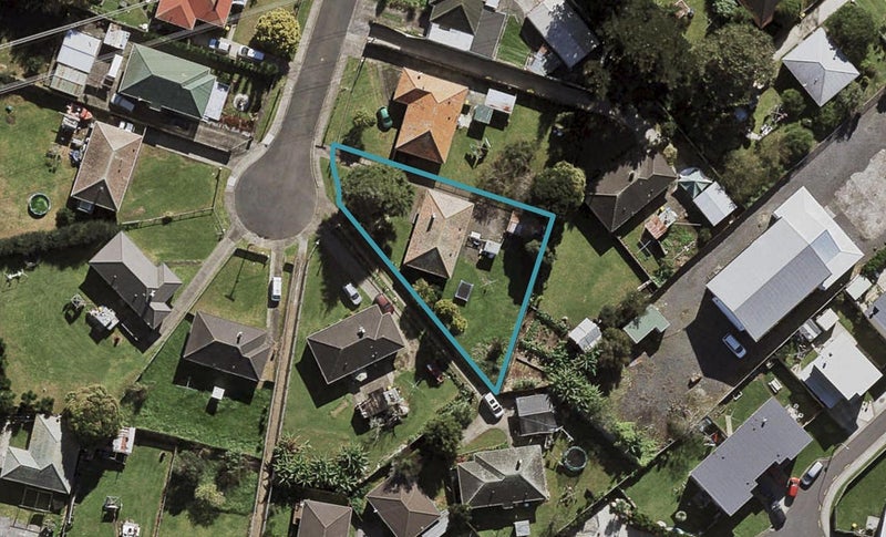 6 Kingsford Place, Otara, Auckland - Carousel 1