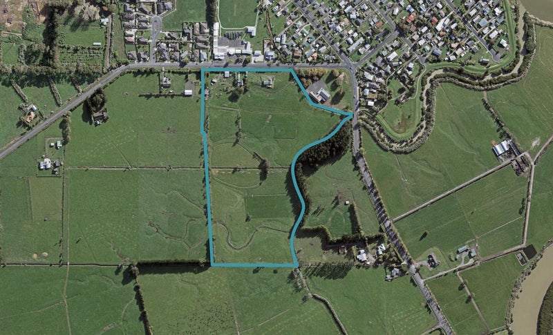 11 Fordyce Road, Parakai, Helensville - Carousel 1