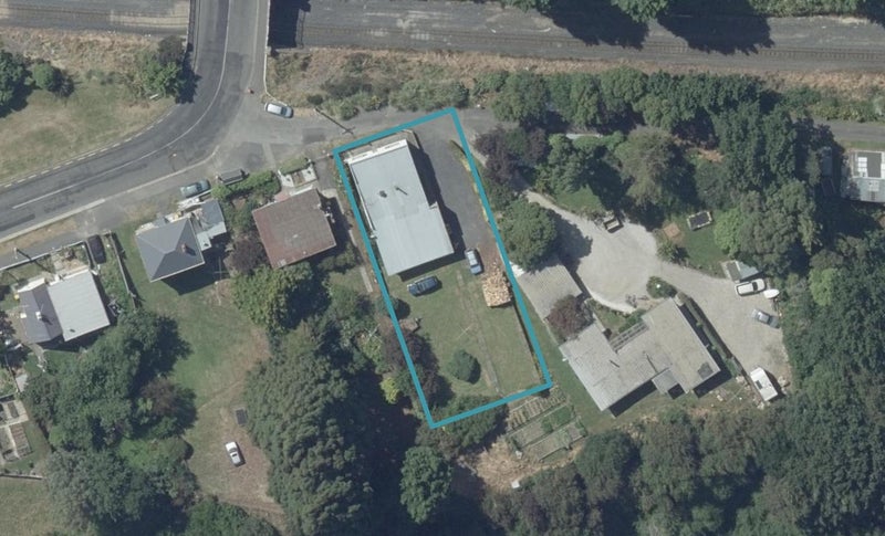 31 Neill Street, Green Island, Dunedin - Carousel 1