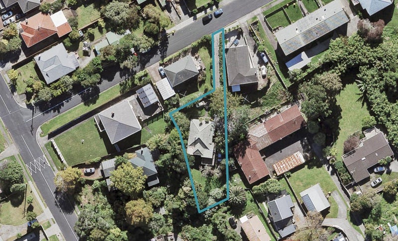 1A Trojan Crescent, New Lynn, Auckland - Carousel 1