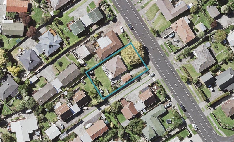 32 Cherry Road, Bucklands Beach, Auckland - Carousel 1