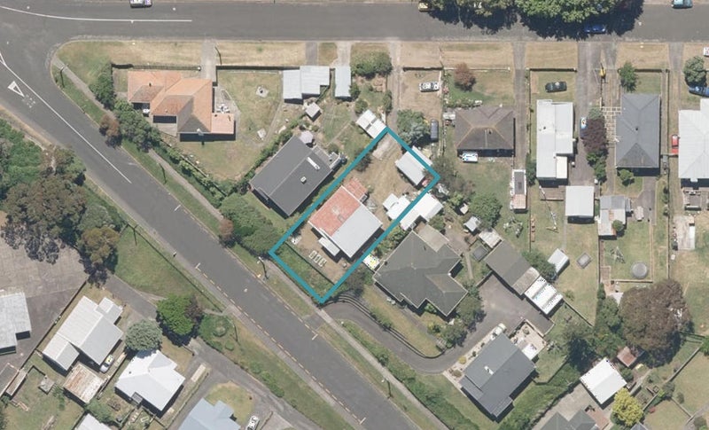 18 Rata Street, GONVILLE, WHANGANUI - Carousel 1