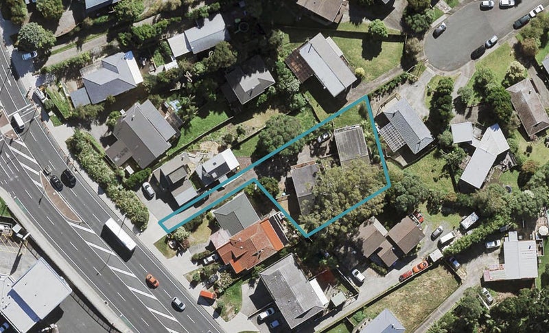 1/595 Glenfield Road, Totara Vale, Auckland - Carousel 1