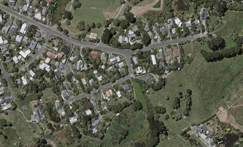 2 Toroa Road, Otaihanga, Paraparaumu - Carousel 1