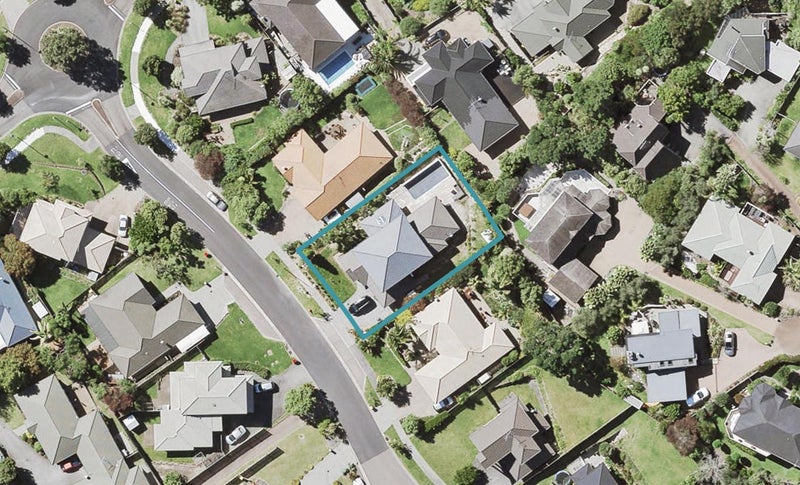6 Landvale Court, Browns Bay, Auckland - Carousel 1