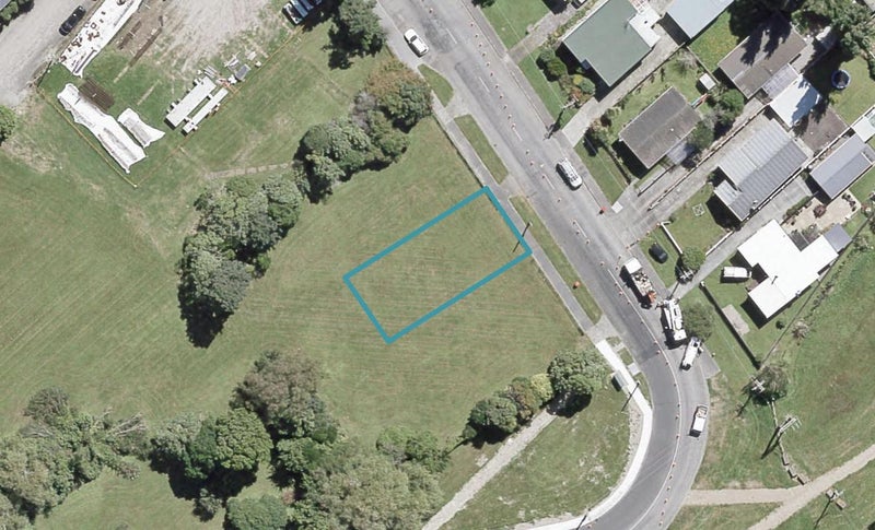 9 Ford Road, Manor Park, Lower Hutt - Carousel 1