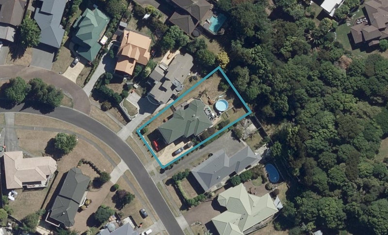 15 West Ridge Drive, Western Heights, Hamilton - Carousel 1