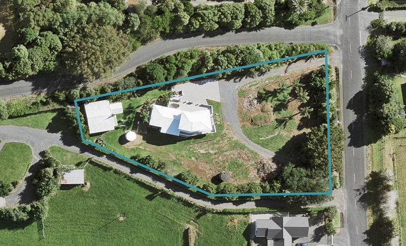 245 Runciman Road, Pukekohe - Carousel 1