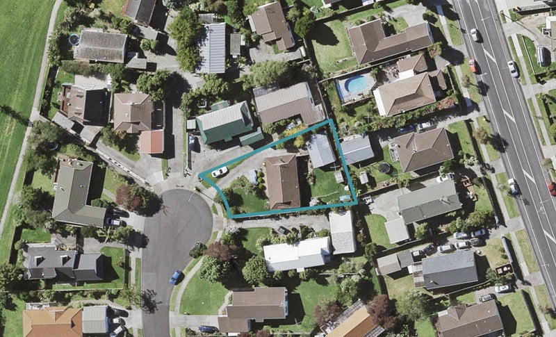 23 De Quincey Terrace, Highland Park, Auckland - Carousel 1