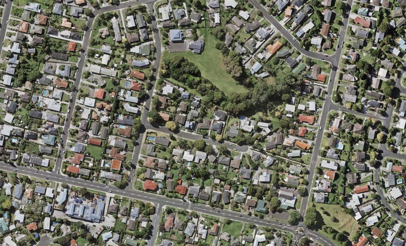 3/8 Grove Lane, Pakuranga, Auckland - Carousel 1
