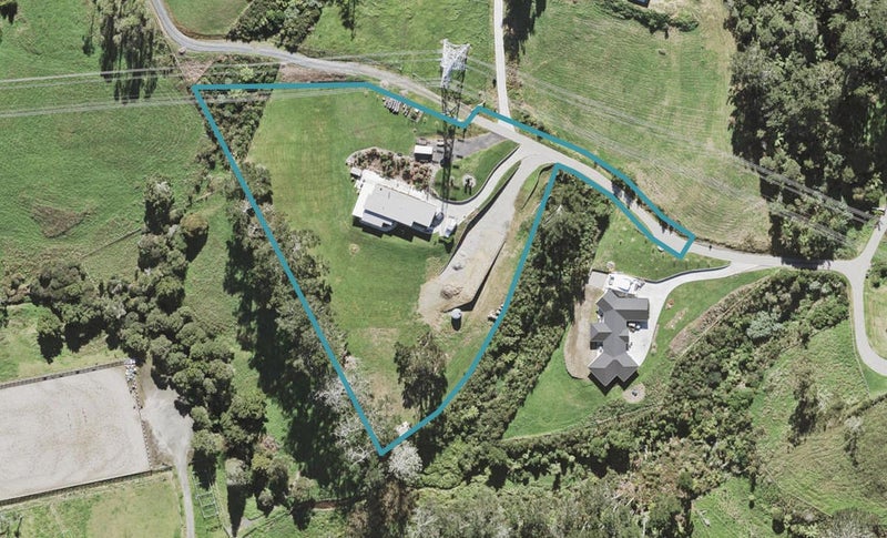 43B Terry Smyth Drive, Kumeū - Carousel 1