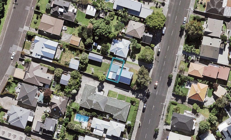 430B Point Chevalier Road, Point Chevalier, Auckland - Carousel 1