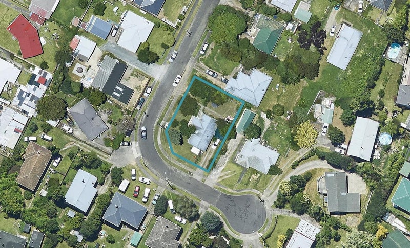10 Bush Street, Gate Pa, Tauranga - Carousel 1