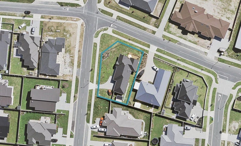 26 Robert Might Road, Kumeu - Carousel 1