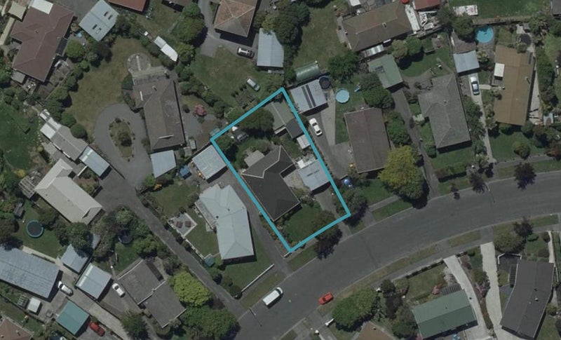 76 Warren Crescent, Hillmorton, Christchurch - Carousel 1