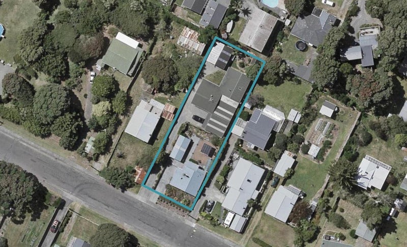 18 Manuka Street, Otaki Beach, Otaki - Carousel 1