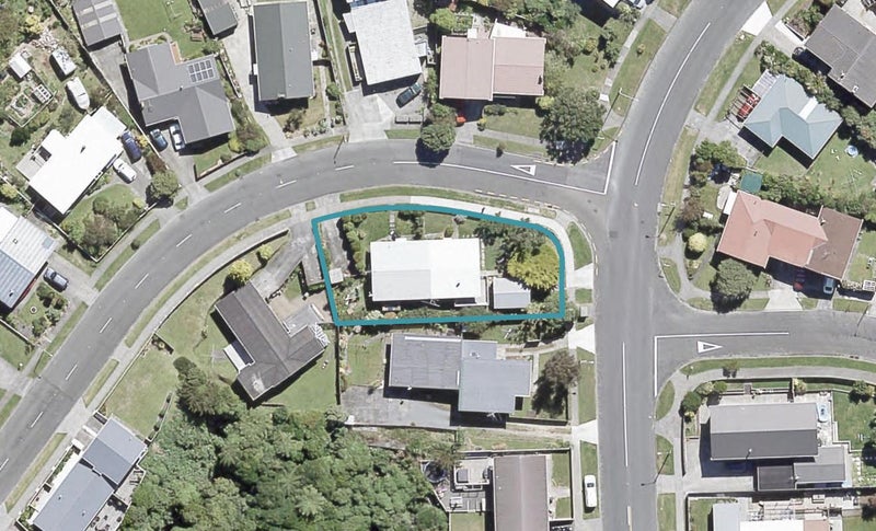 1A Acacia Avenue, Maungaraki, Lower Hutt - Carousel 1