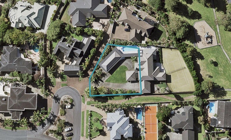 76 Manor Park, Sunnyhills, Auckland - Carousel 1