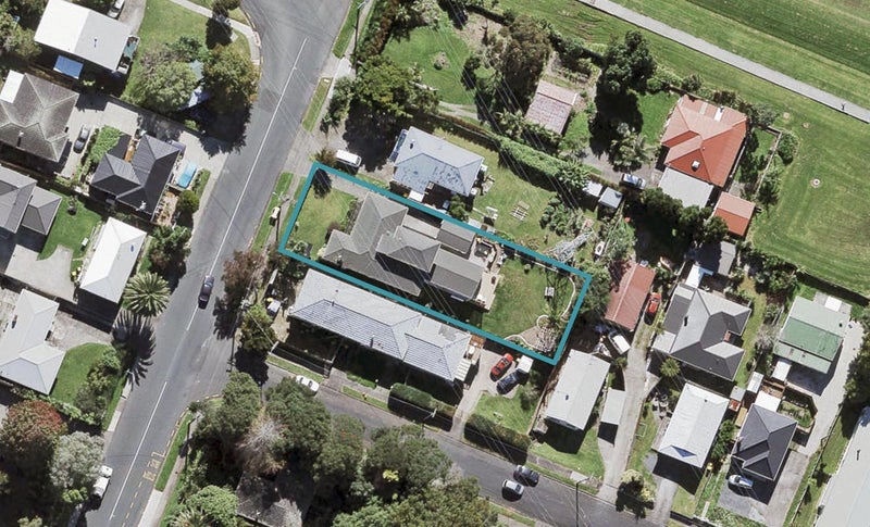 99 Archibald Road, Kelston, Auckland - Carousel 1