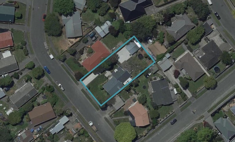 4 Neave Place, Hillmorton, Christchurch - Carousel 1