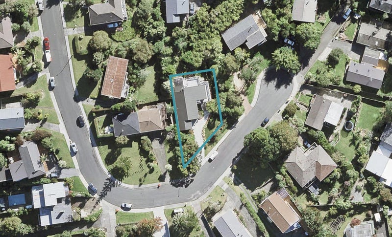 18 Barker Rise, Northcross, Auckland - Carousel 1