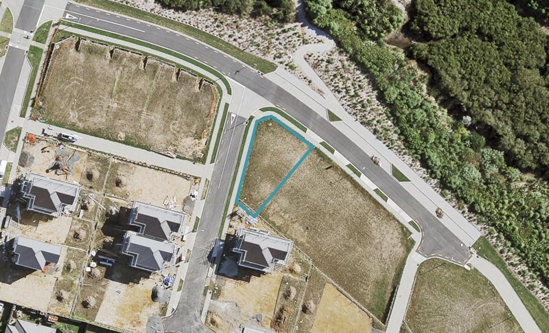 63 Becker Drive, Weymouth, Auckland - Carousel 1