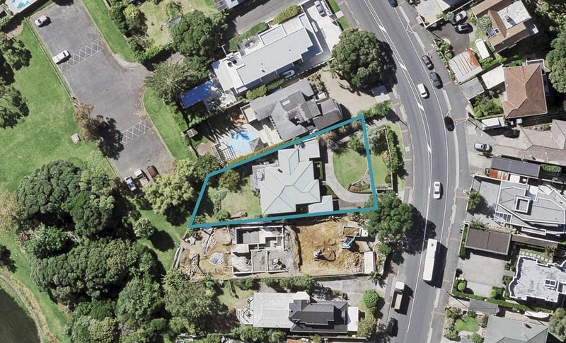 320 Hurstmere Road, Takapuna, Auckland - Carousel 1
