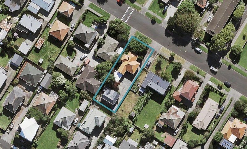 84 Lambeth Road, Sandringham, Auckland - Carousel 1