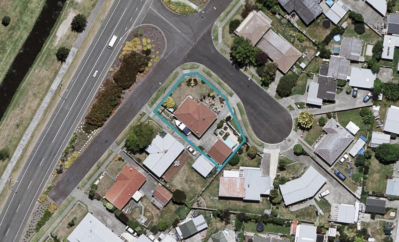 2 Wells Place, Tamatea, Napier - Carousel 1