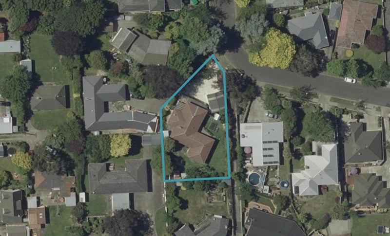 12 Surrey Crescent, Hokowhitu, Palmerston North - Carousel 1