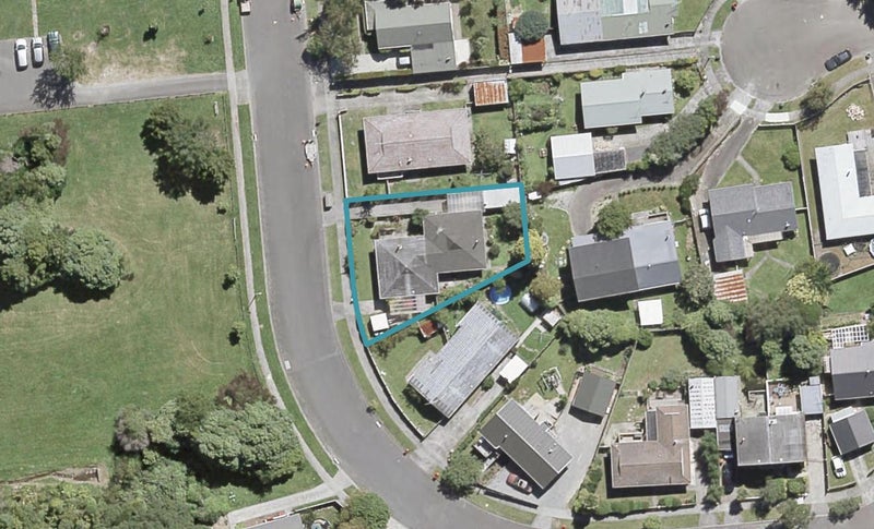 13B Amber Grove, Birchville, Upper Hutt - Carousel 1