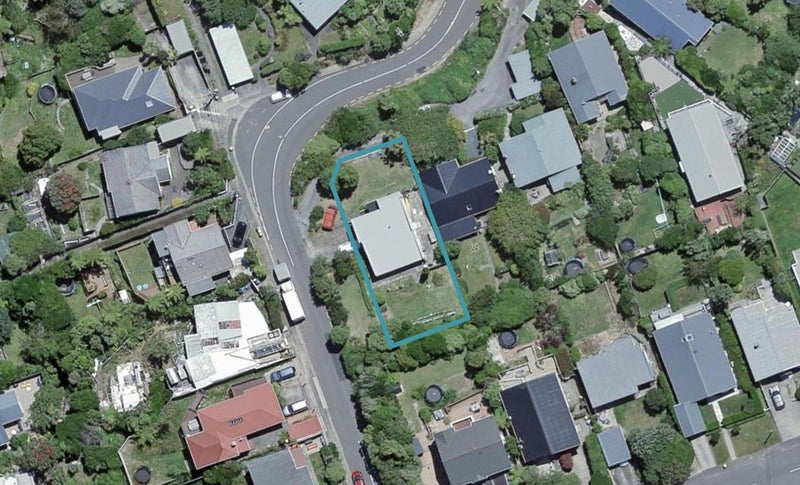 1 Croydon Street, Karori, Wellington - Carousel 1