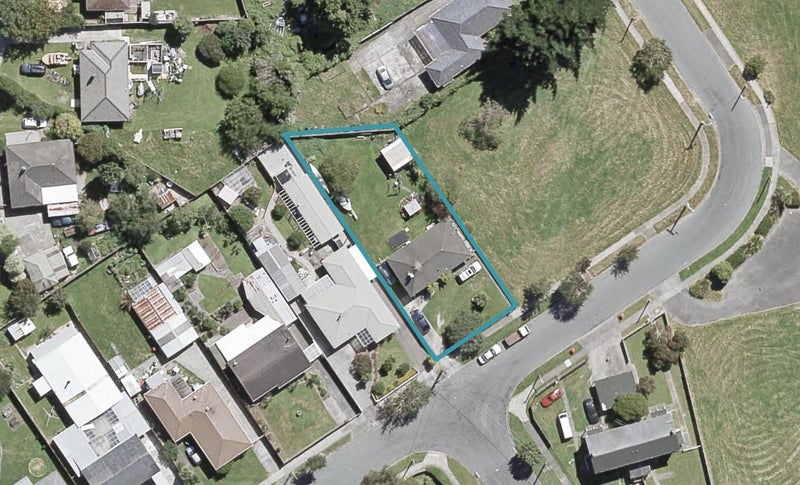 19 Ruahine Street, Trentham, Upper Hutt - Carousel 1