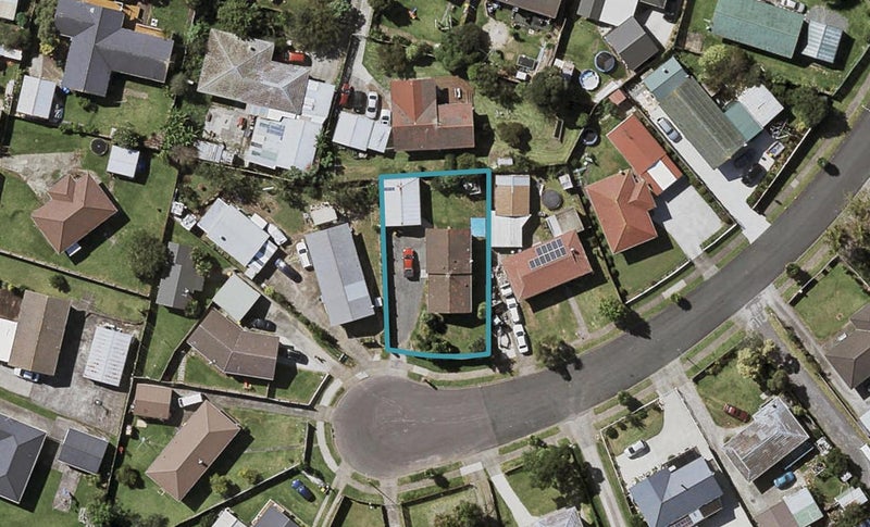 59 Zelda Avenue, Clover Park, Auckland - Carousel 1