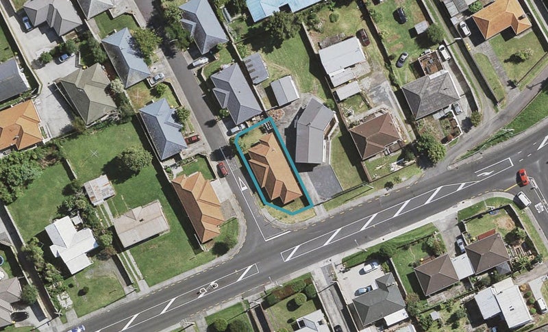 1 Pantera Way, Hillpark, Auckland - Carousel 1