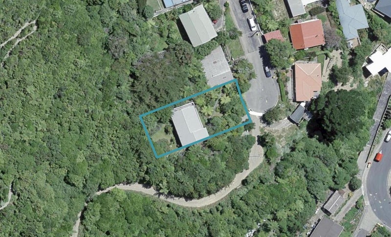 48 St Albans Avenue, Karori, Wellington - Carousel 1