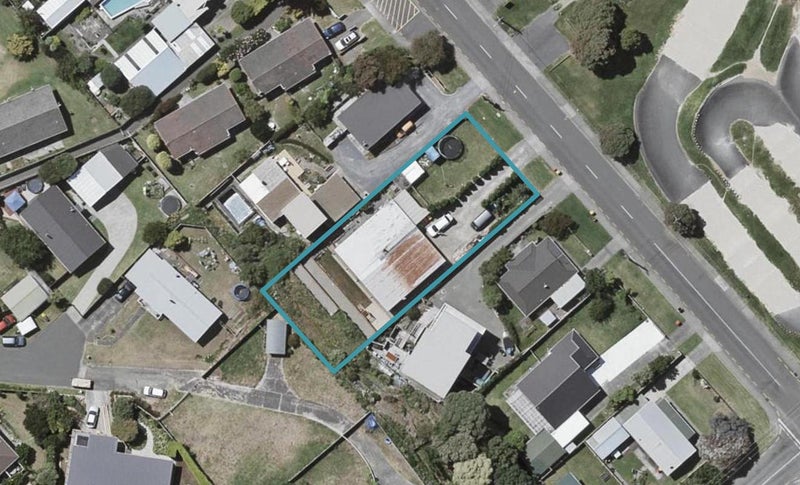 24 Donovan Road, Paraparaumu Beach, Paraparaumu - Carousel 1